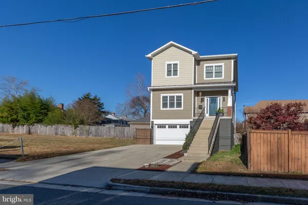 $595,000 | 409 Dunmore Street, Fredericksburg, VA 22401