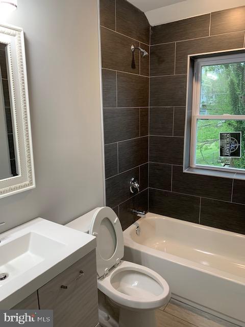 5518 Ashbourne Road Halethorpe, MD 21227 - Photo 8 of 10