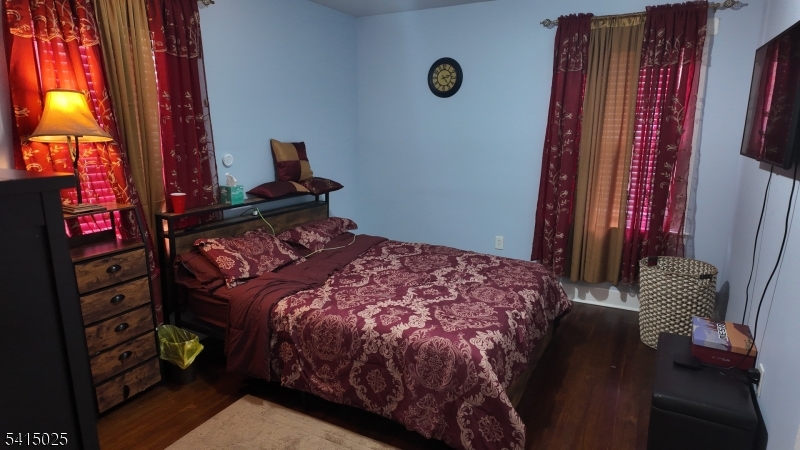 249 Weequahic Avenue Newark, NJ 07112 - Photo 4 of 20