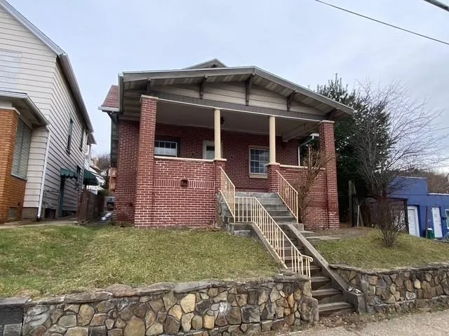 $79,900 | 836 Duss Avenue, Ambridge, PA 15003