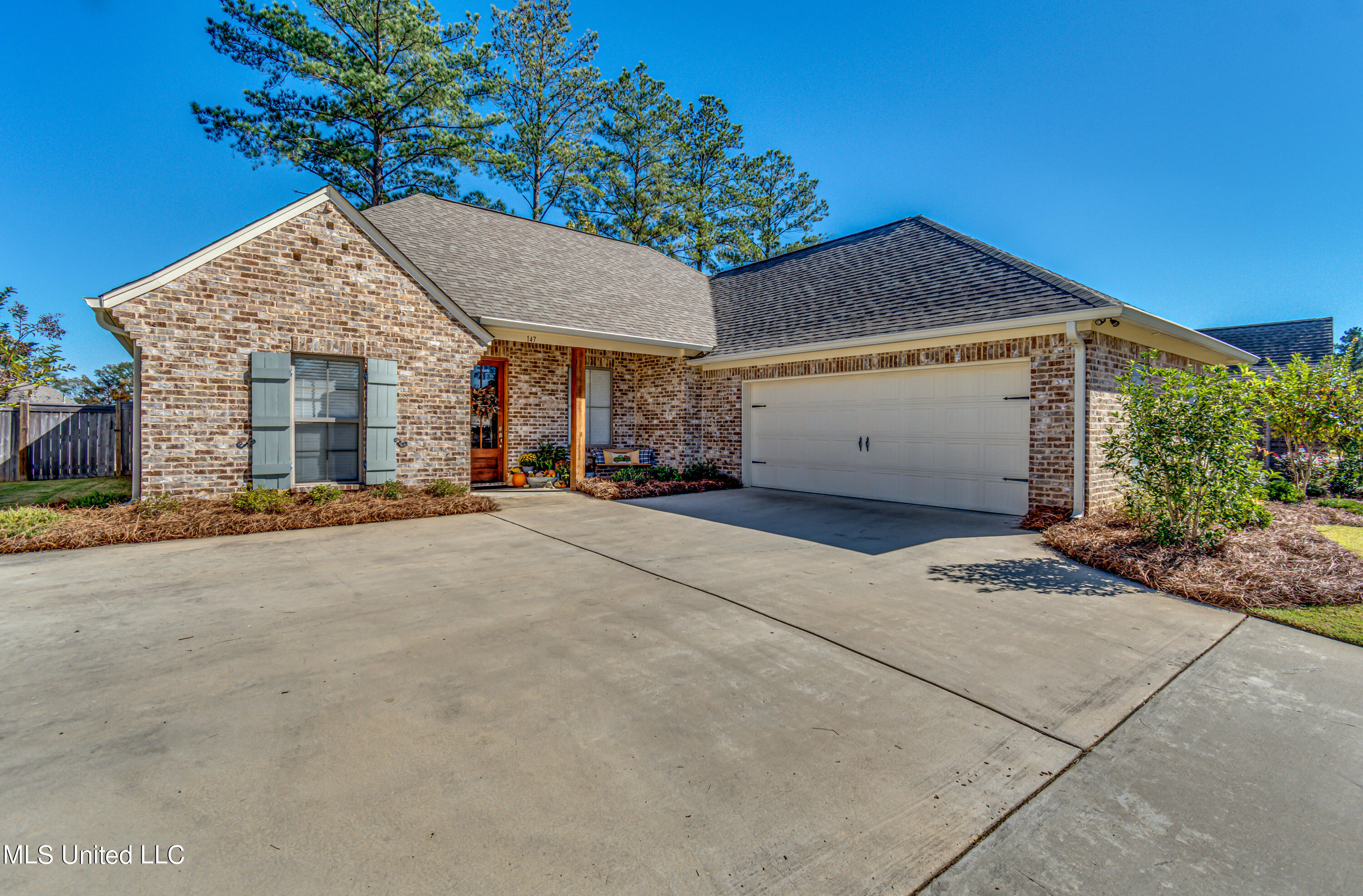 147 Hampton Ridge Madison, MS 39110 - Photo 5 of 54 3