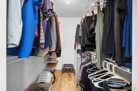 $349,900 | 1902 Meadowtree Lane, Unit 1, Kirkwood, MO 63122