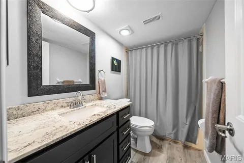 $349,900 | 1902 Meadowtree Lane, Unit 1, Kirkwood, MO 63122