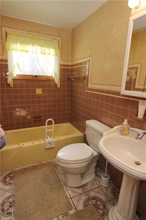 130 Ohare Road Canonsburg, PA 15317 - Photo 10 of 24 Gallery Image 10