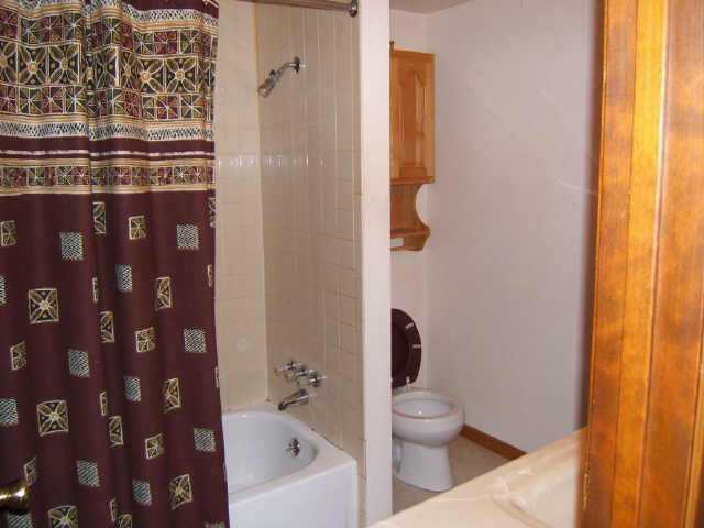 770 Ronson Avenue Columbus, OH 43230 - Photo 3 of 8