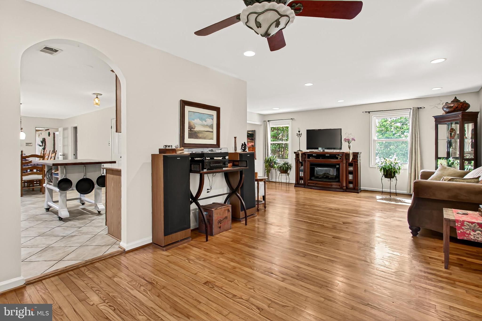 43910 Spinks Ferry Road Leesburg, VA 20176 - Photo 14 of 77