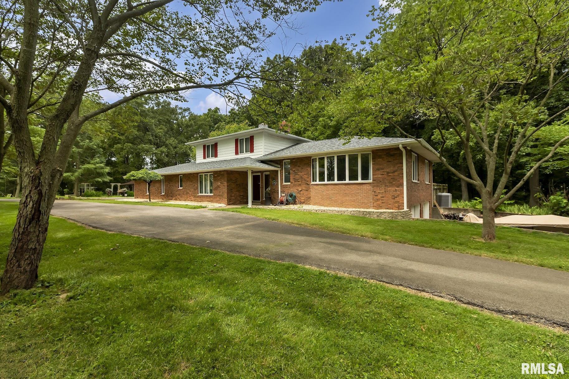 5725 Market Road Marion, IL 62959 - Photo 3 of 47 Gallery Image 3