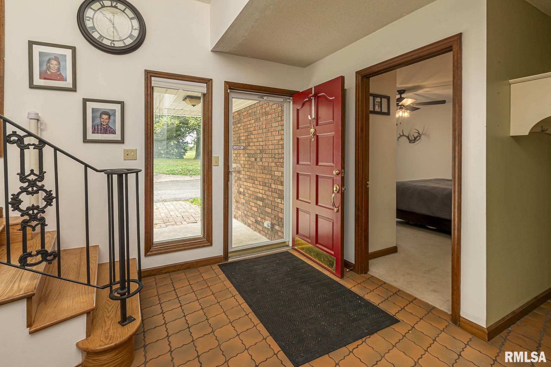 5725 Market Road Marion, IL 62959 - Photo 5 of 47 Gallery Image 5