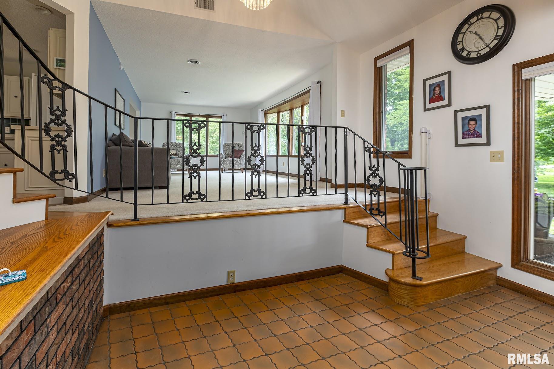 5725 Market Road Marion, IL 62959 - Photo 6 of 47 Gallery Image 6
