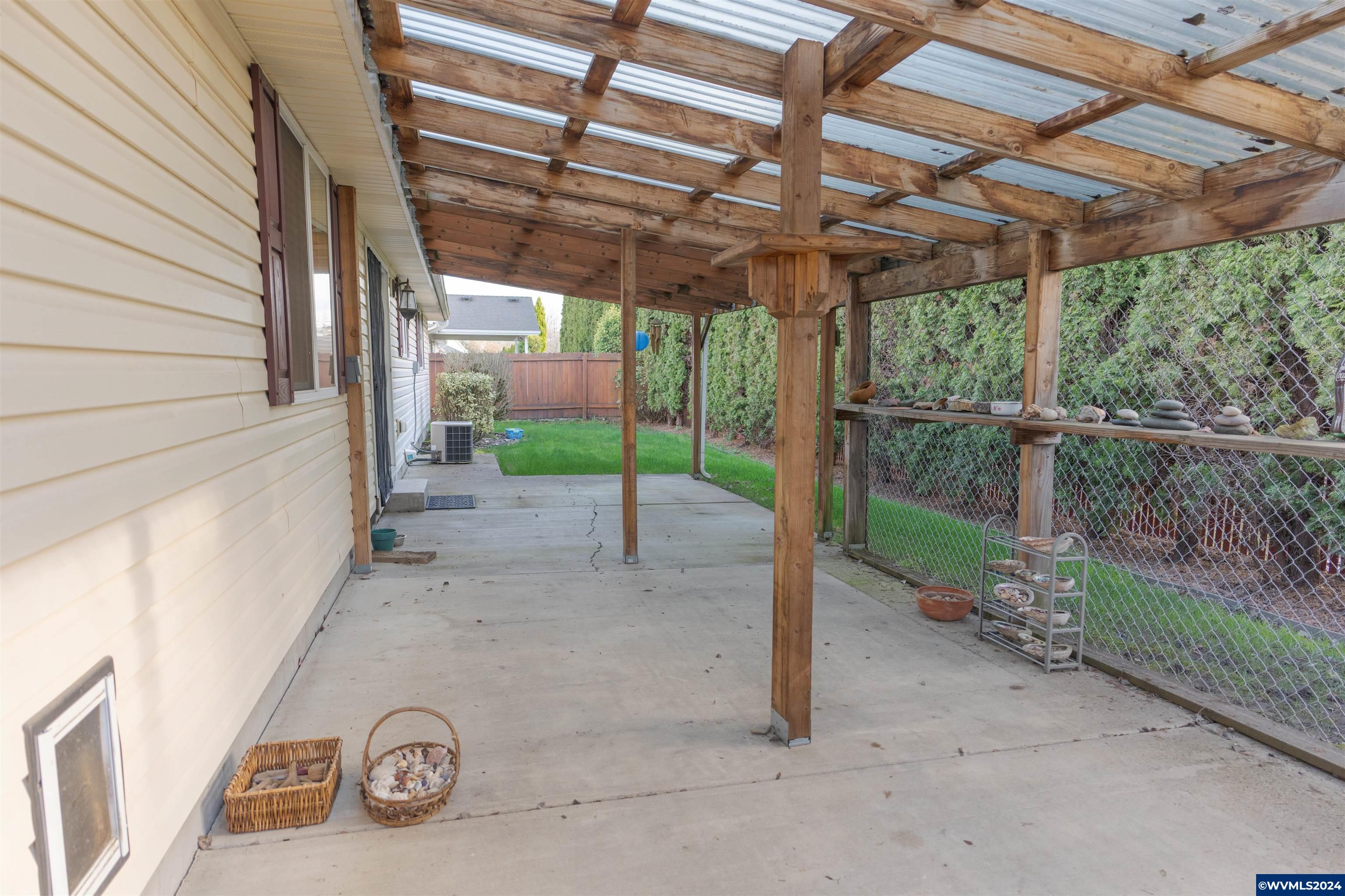 1904 Summerfield Court Southwest Albany, OR 97321 - Photo 23 of 28