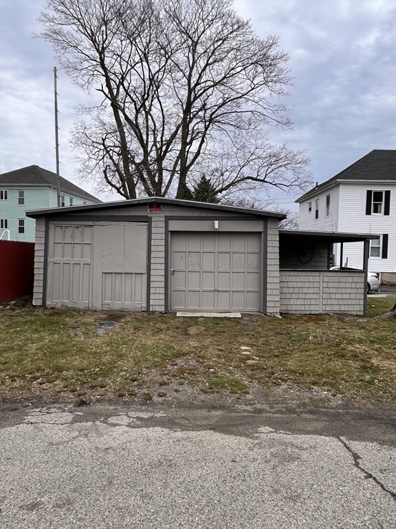 332 Albert Street Fall River, MA 02721 - Photo 7 of 42