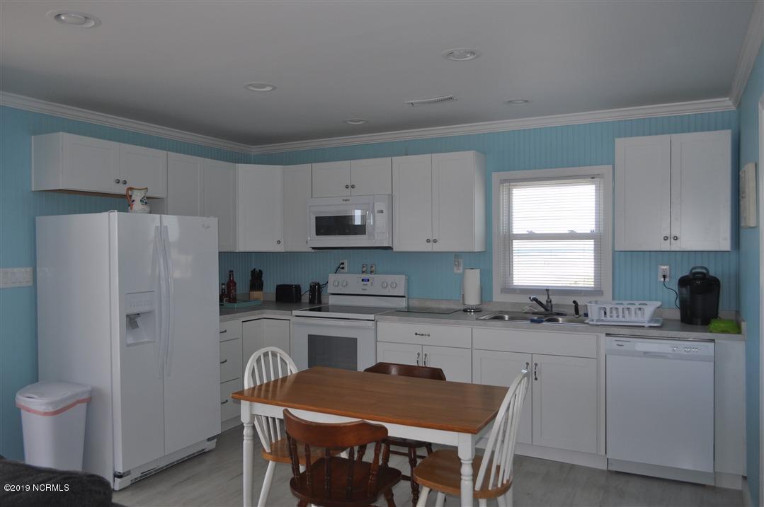 290 Topsail Road North Topsail Beach, NC 28460 - Photo 11 of 19 Sea Esta Kitchen-Dining