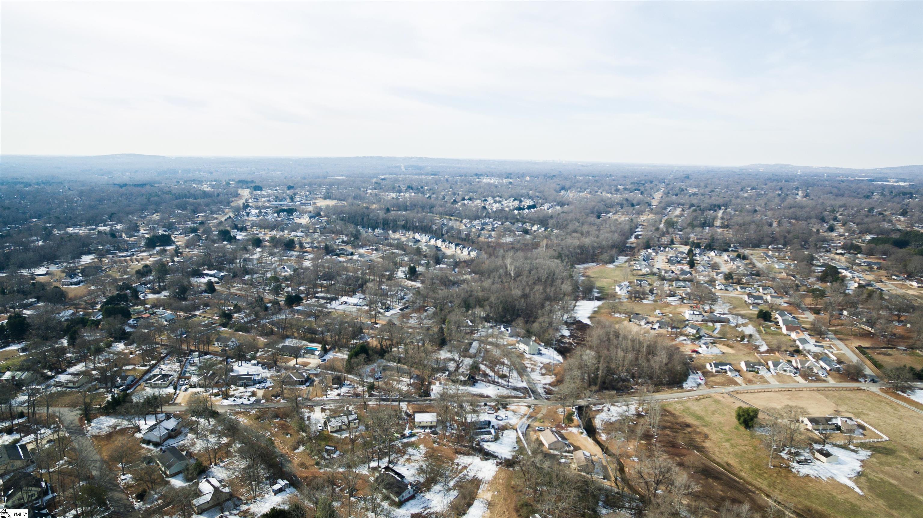224 Enoree Circle Greer, SC 29650 - Photo 6 of 8