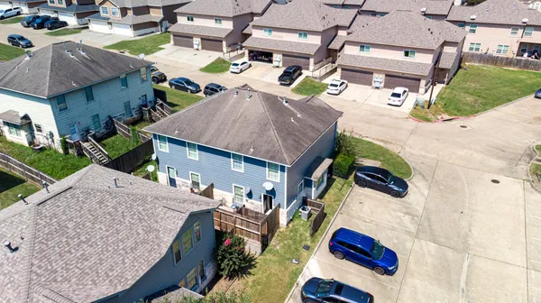 $330,000 | 134-136 Sendero Drive, Huntsville, TX 77340