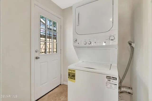 $1,095,000 | 7322 Lindley Avenue, Reseda, CA 91335