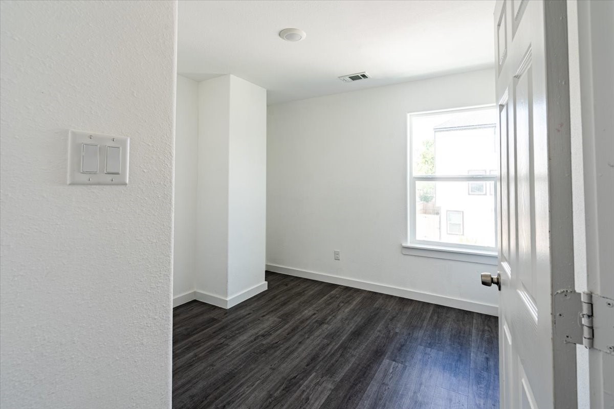 6305 Sandra Street, Unit A/B Houston, TX 77028 - Photo 18 of 48