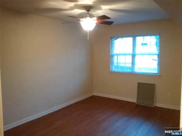 $1,850 | 360 Knickerbocker Road, Unit 36, Dumont, NJ 07628