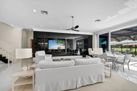 $2,475,000 | 11938 North Lake Drive, Boynton Beach, FL 33436