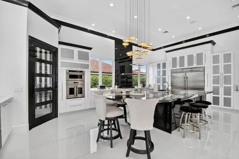 $2,475,000 | 11938 North Lake Drive, Boynton Beach, FL 33436