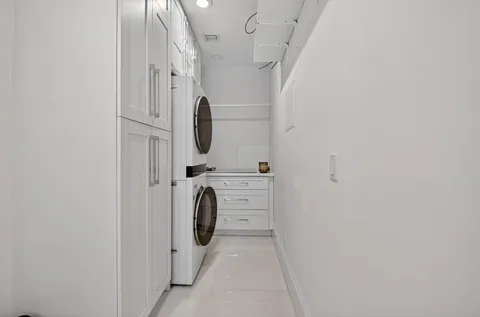 $2,475,000 | 11938 North Lake Drive, Boynton Beach, FL 33436