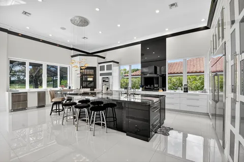 $2,475,000 | 11938 North Lake Drive, Boynton Beach, FL 33436