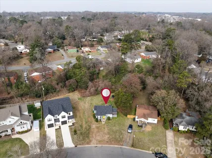 $290,000 | 3133 Columbus Circle, Charlotte, NC 28208