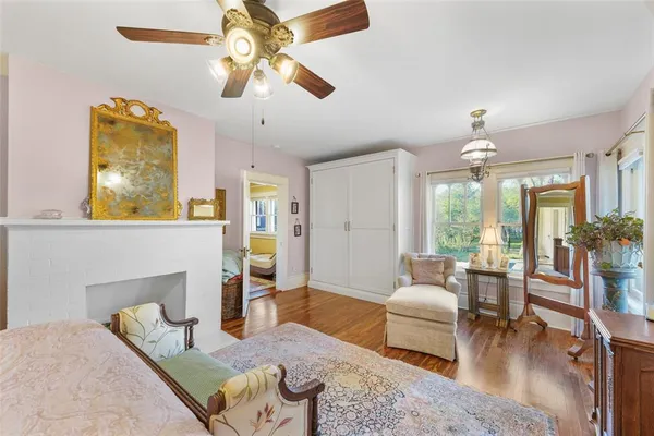 $812,270 | 406 Griffith Avenue, Terrell, TX 75160