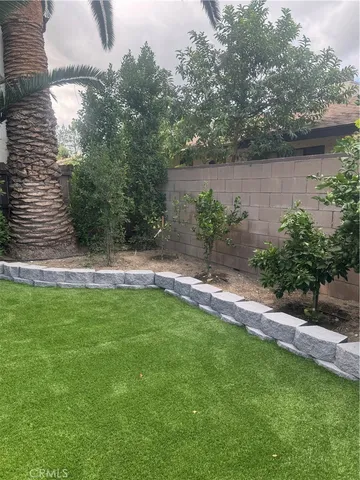 $5,000 | 7127 White Oak Avenue, Reseda, CA 91335