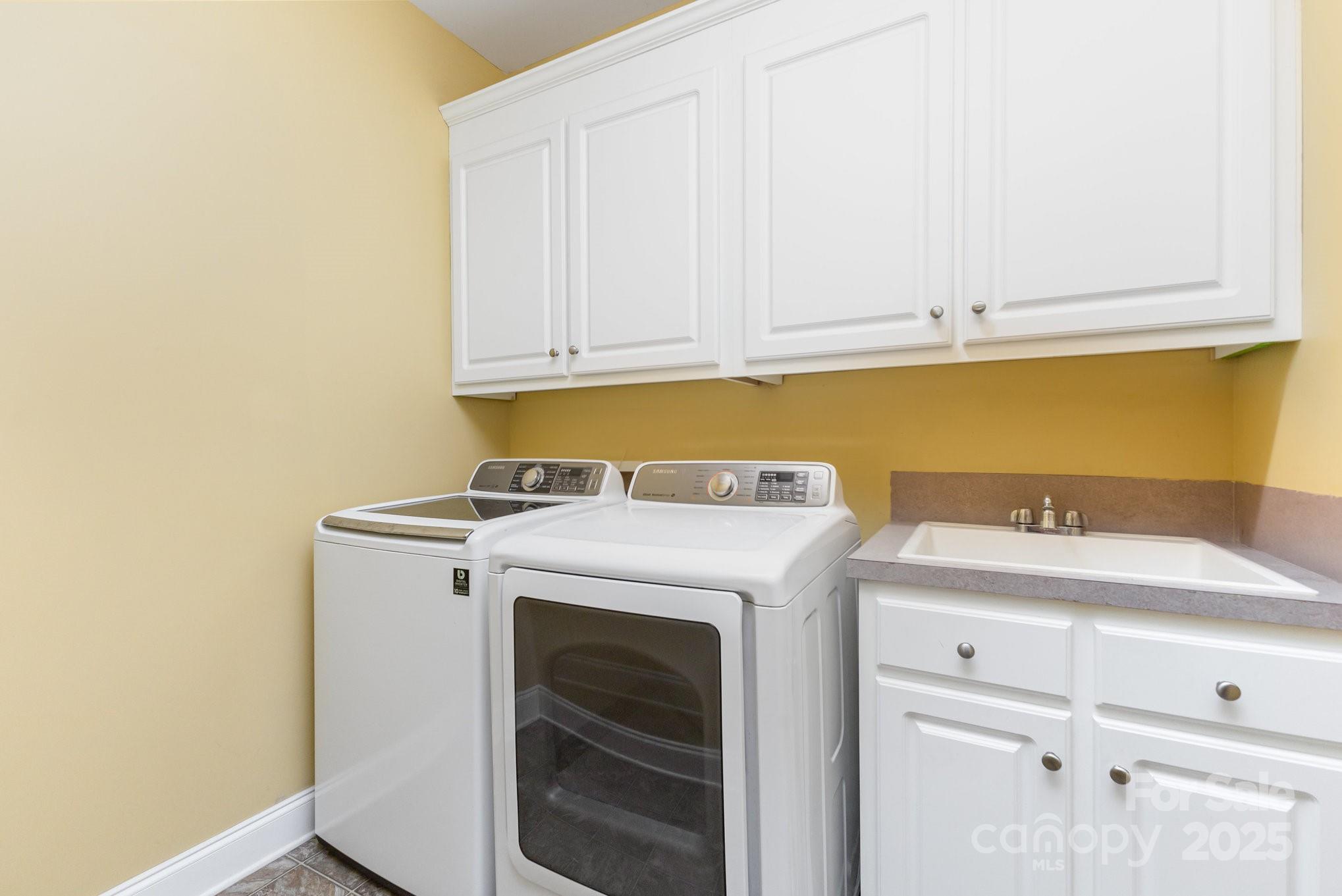 2227 Nash Road Wingate, NC 28174 - Photo 27 of 40 a utility room with dryer and washer
