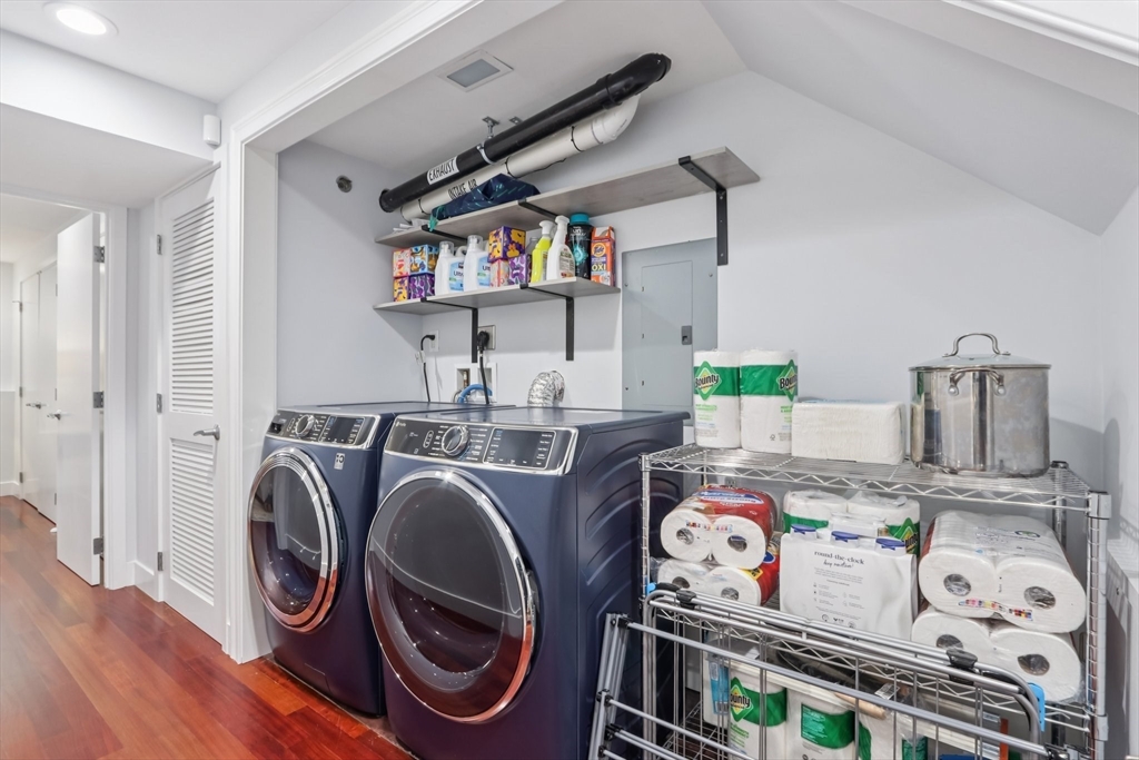 21 Oak Street, Unit 1 Boston, MA 02129 - Photo 16 of 28