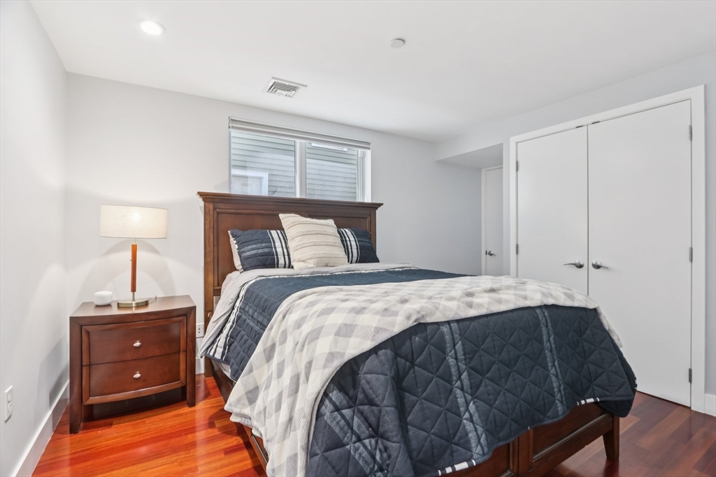 21 Oak Street, Unit 1 Boston, MA 02129 - Photo 18 of 28