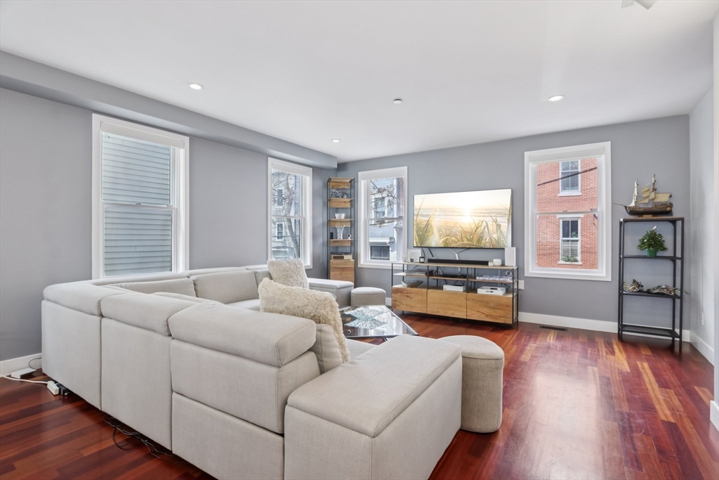 21 Oak Street, Unit 1 Boston, MA 02129 - Photo 6 of 28