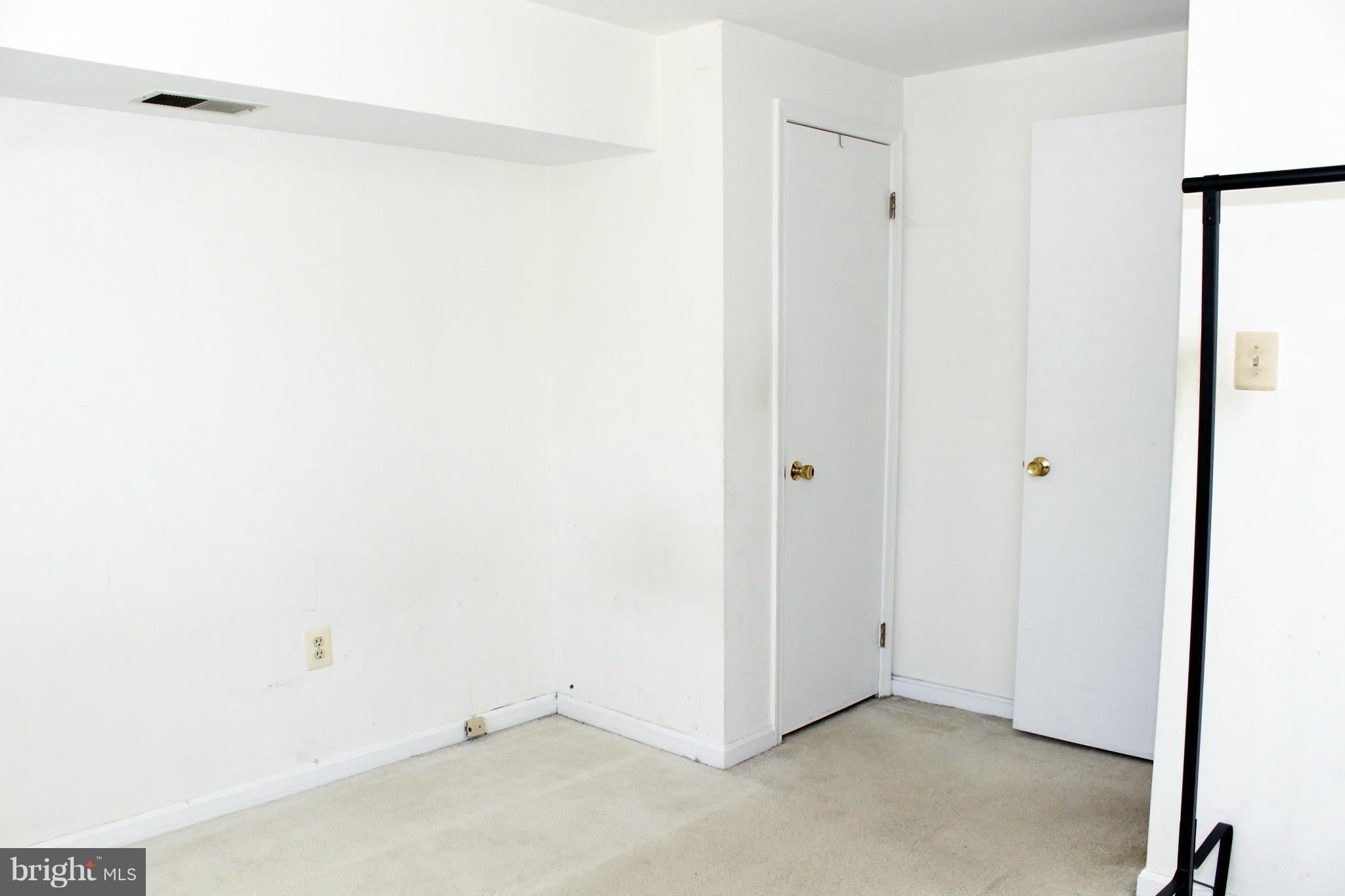 12318 Sandy Point Court Silver Spring, MD 20904 - Photo 22 of 29 a view of small space