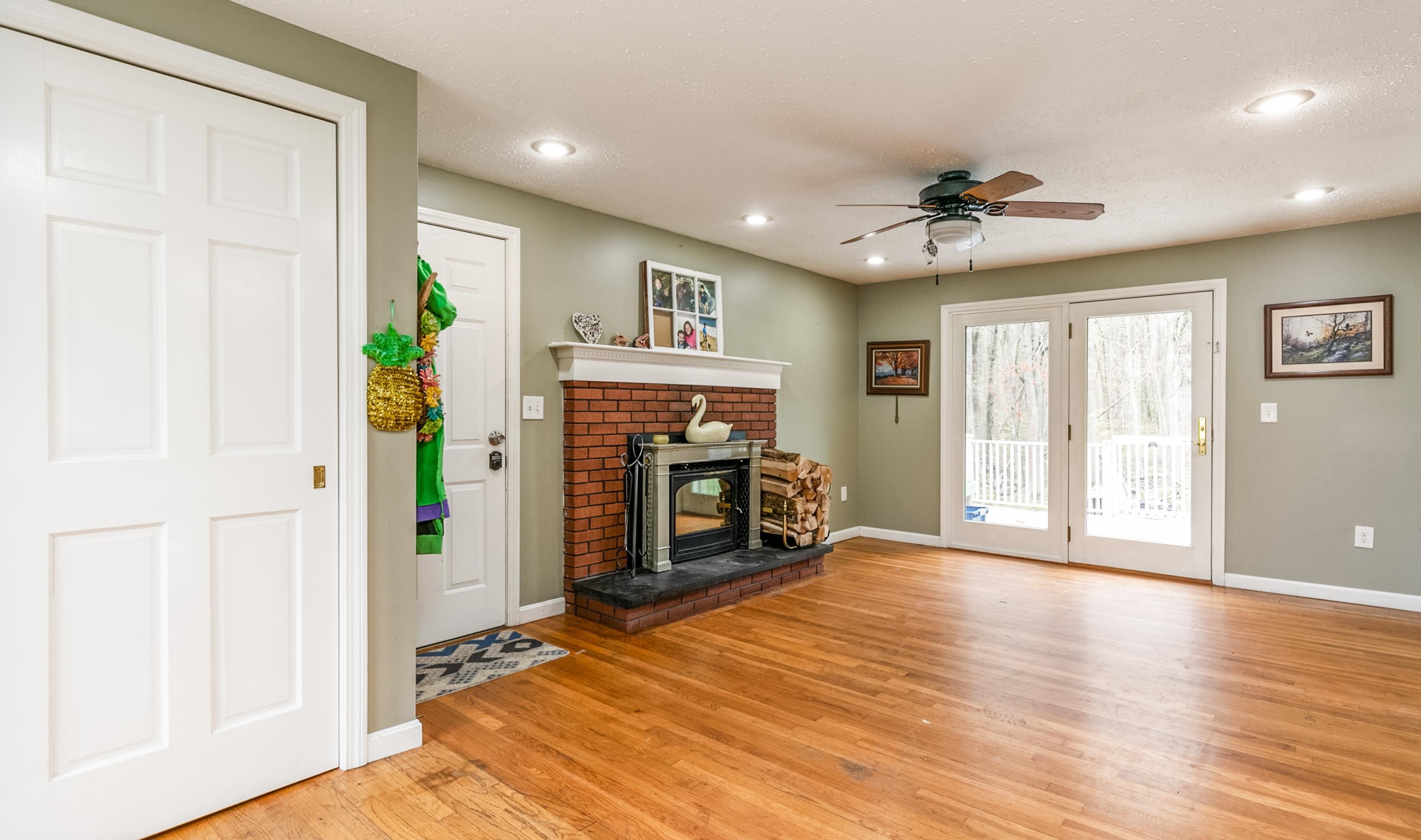 12 Cabot Road Merrimack, NH 03054 - Photo 14 of 32