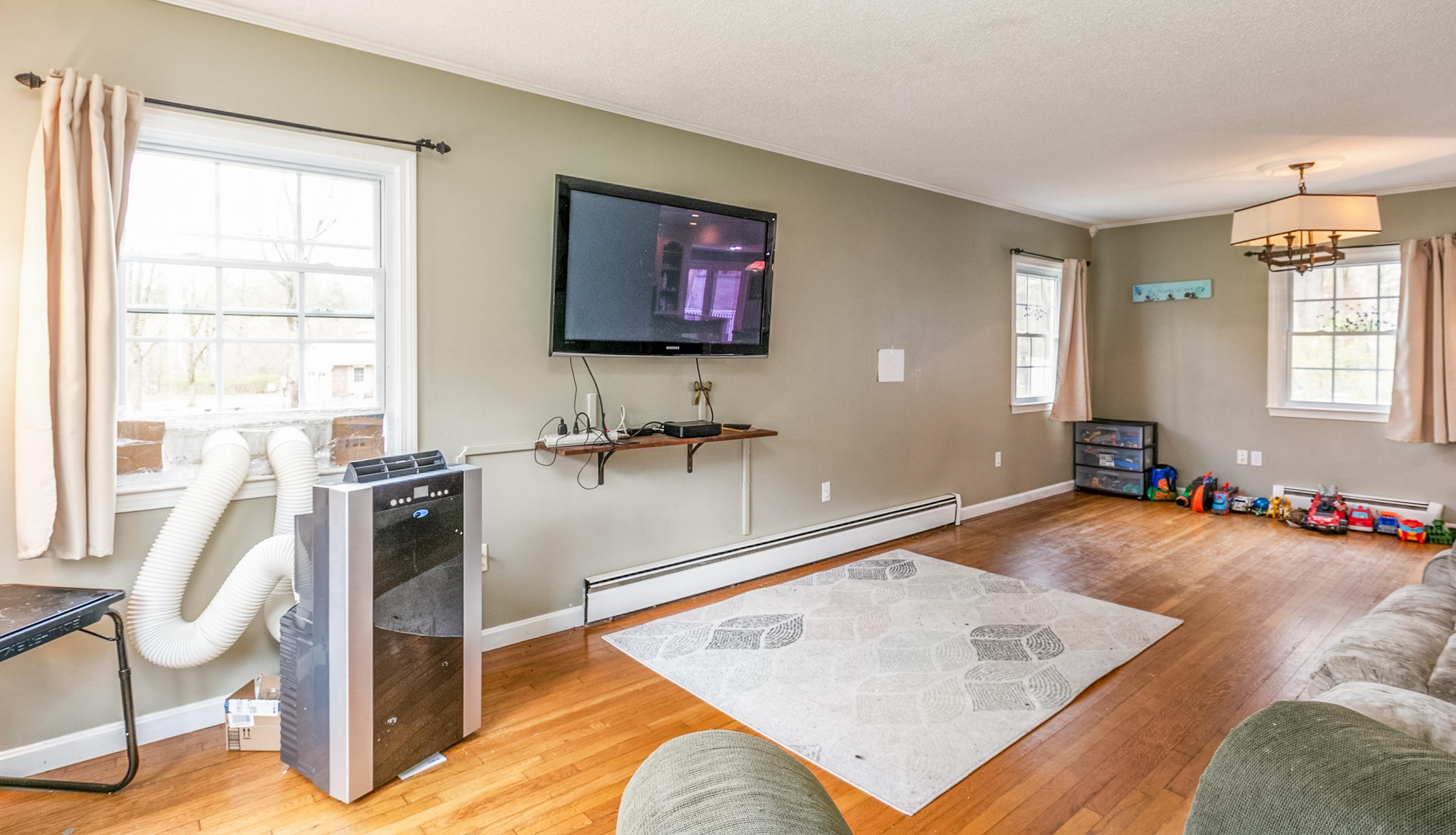 12 Cabot Road Merrimack, NH 03054 - Photo 8 of 32