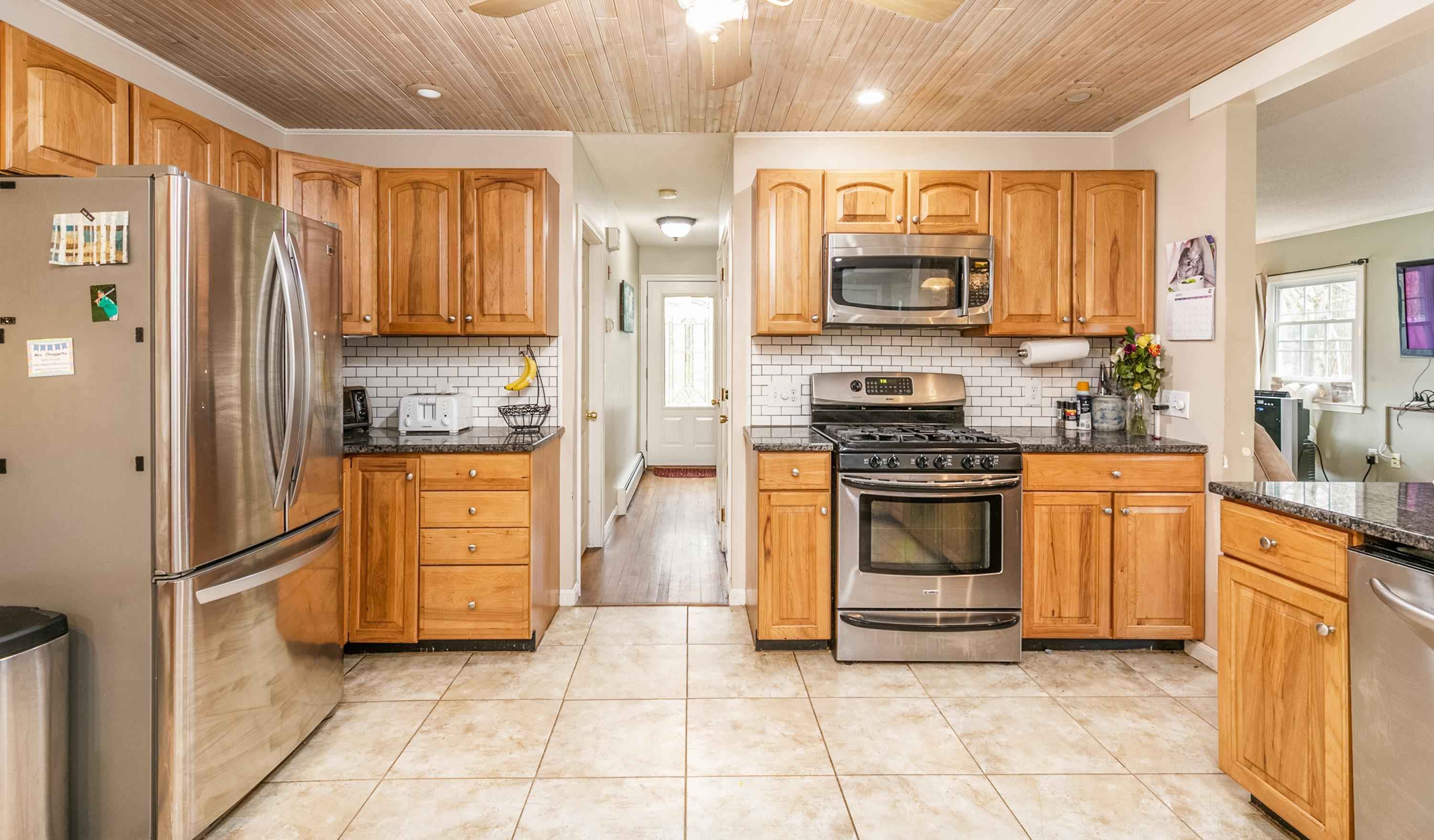 12 Cabot Road Merrimack, NH 03054 - Photo 10 of 32