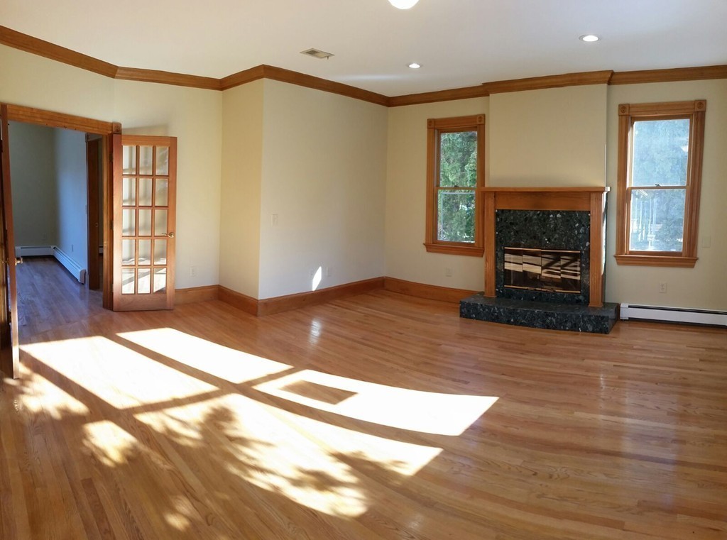 219 Gardiner Road Quincy, MA 02169 - Photo 4 of 9 Gallery Image 4