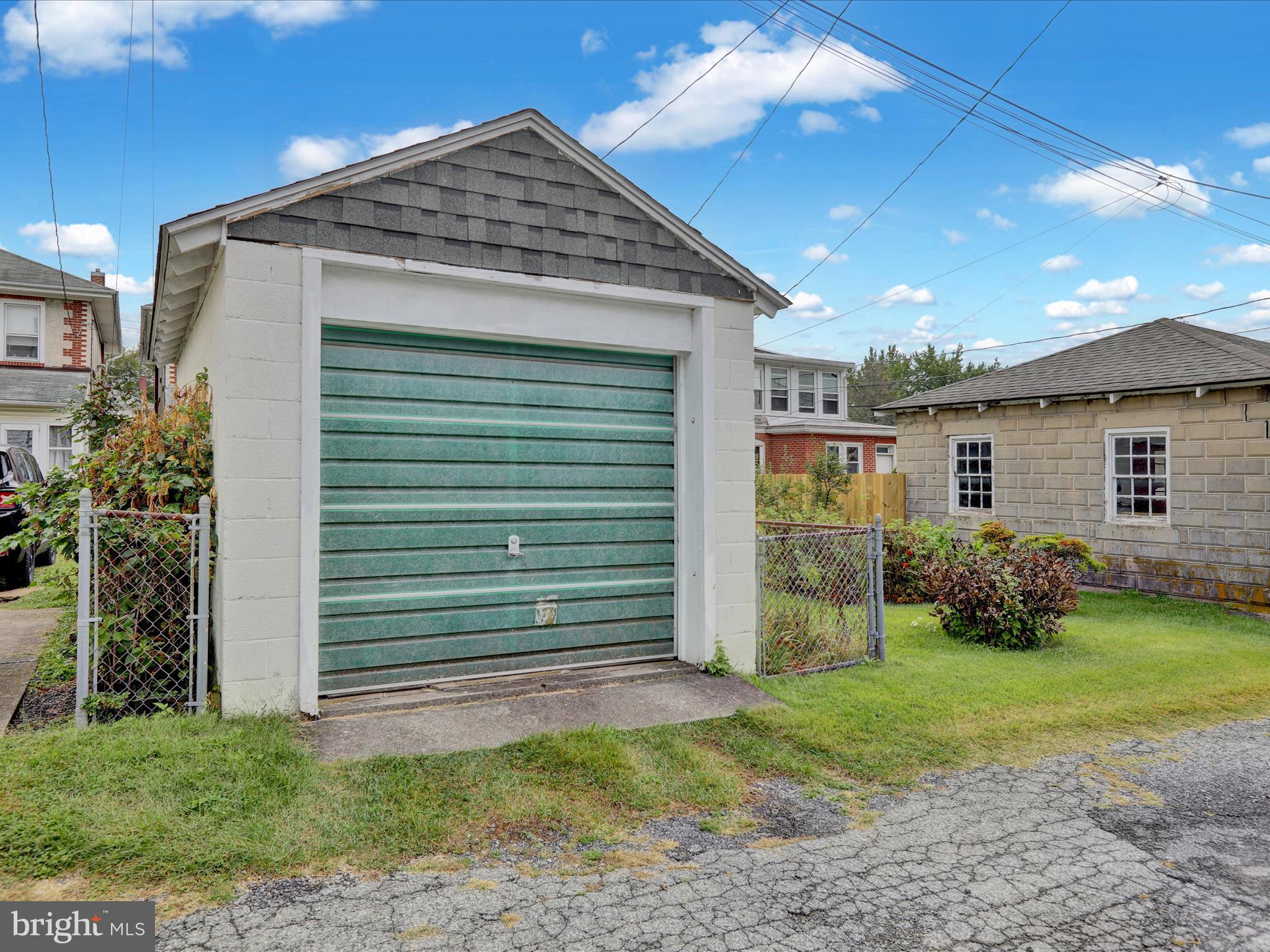 119 Reading Avenue Shillington, PA 19607 - Photo 26 of 31 Garage