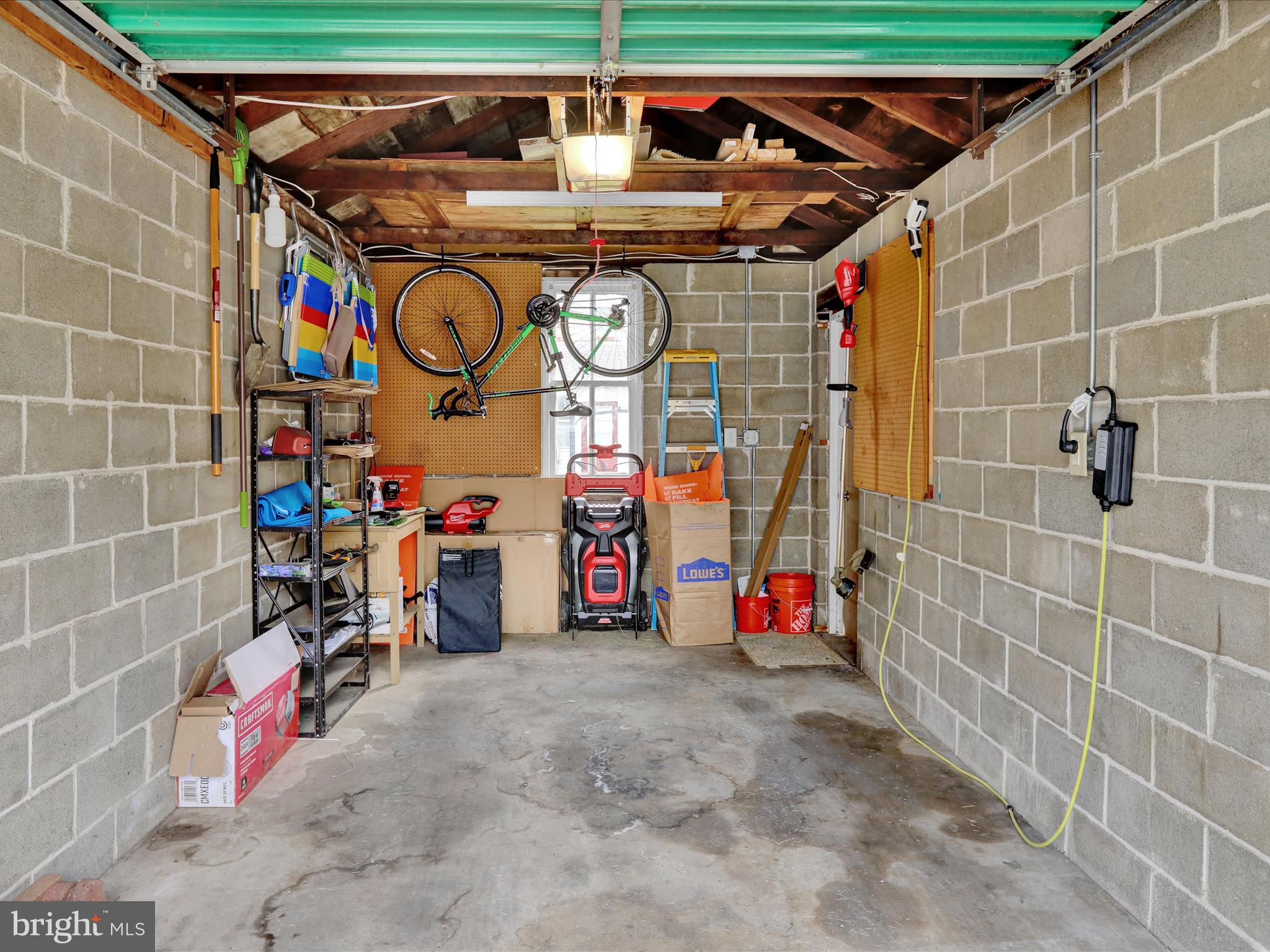119 Reading Avenue Shillington, PA 19607 - Photo 27 of 31 Garage