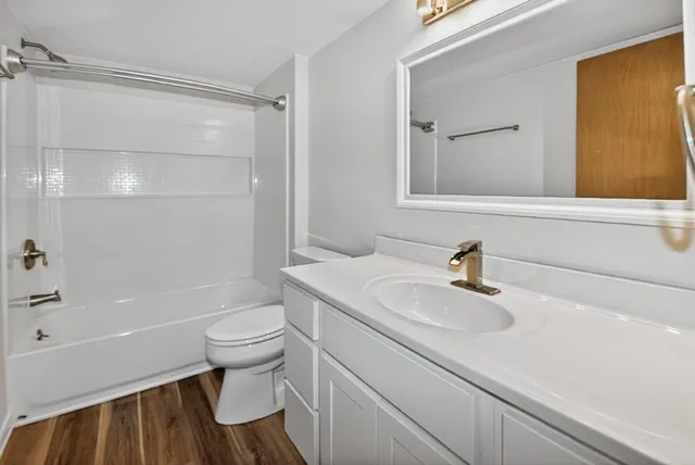 $264,900 | 2116 Woodburn Road, Unit B, Waukesha, WI 53188