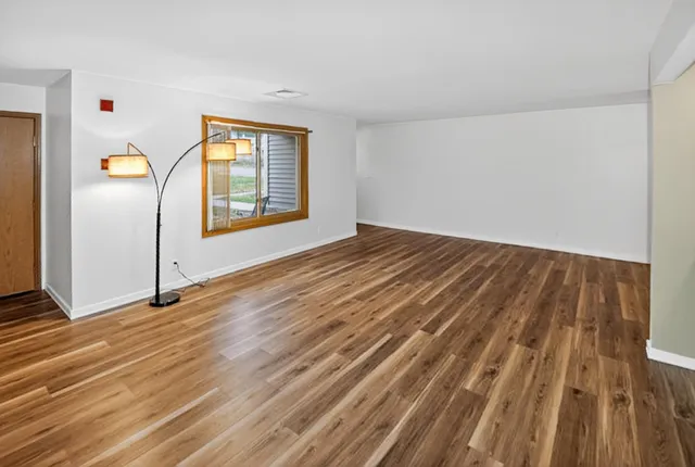 $264,900 | 2116 Woodburn Road, Unit B, Waukesha, WI 53188