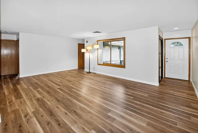 $264,900 | 2116 Woodburn Road, Unit B, Waukesha, WI 53188