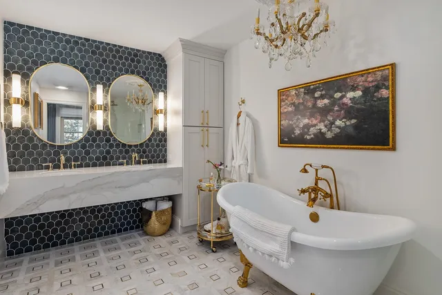 $1,382,000 | 25 Mangrove Street, Portsmouth, NH 03801