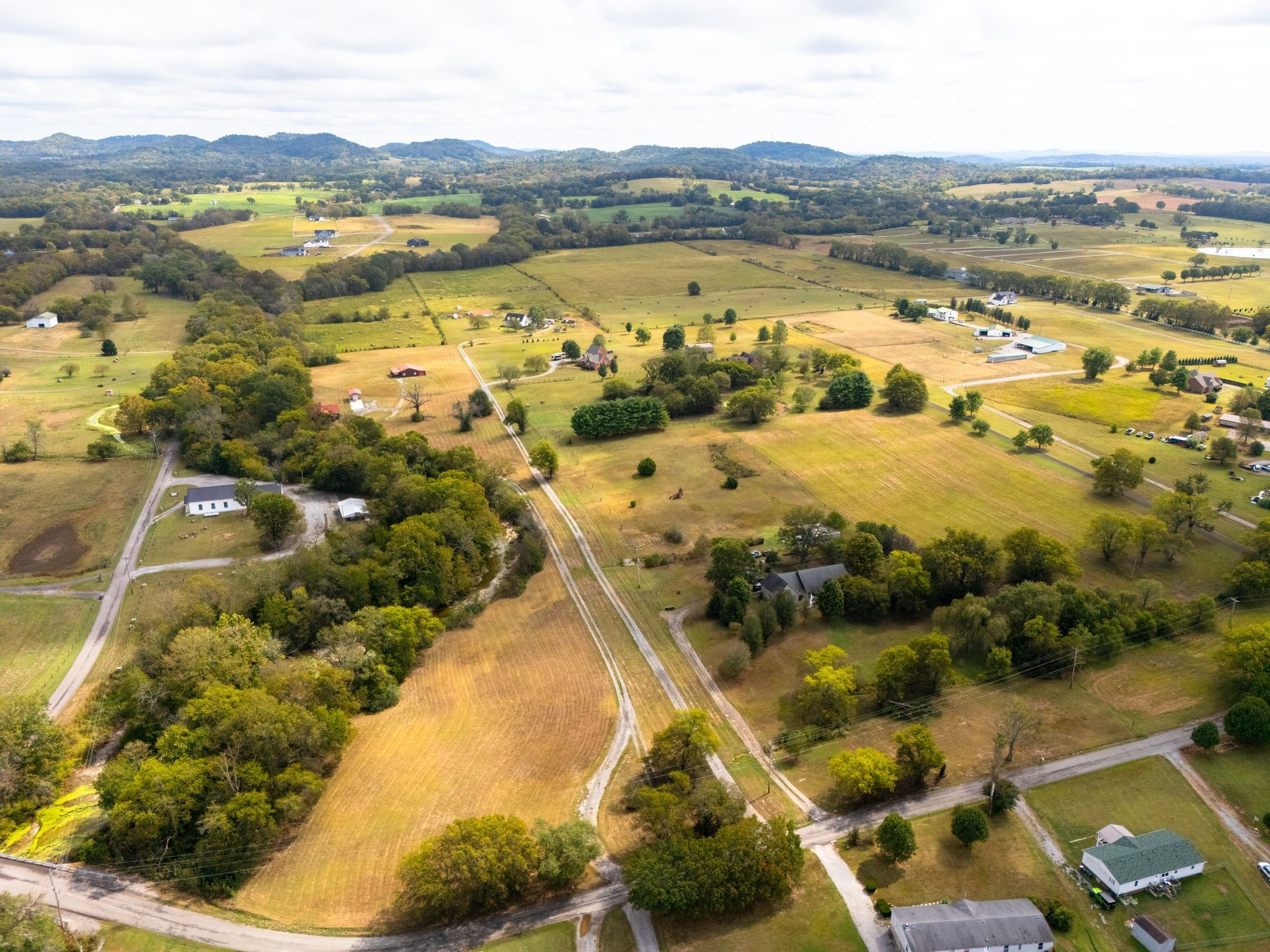 1038 Old Hopewell Road Castalian Springs, TN 37031 - Photo 4 of 19 a view of lake and mountain