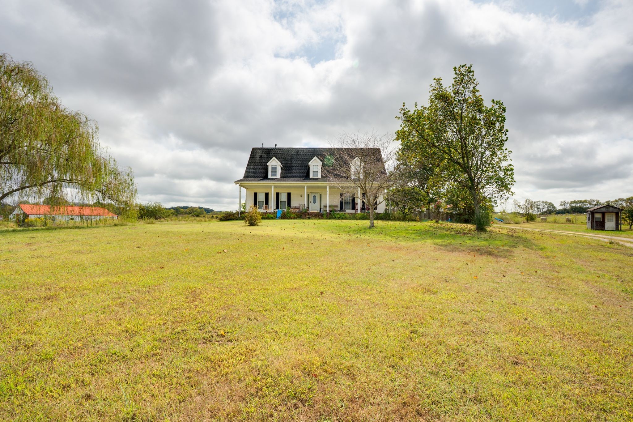 1038 Old Hopewell Road Castalian Springs, TN 37031 - Photo 8 of 19 a view of an ocean with beach