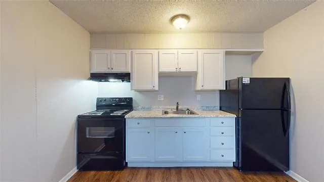 $700 | 500 Foch Street, Unit 15, Bryan, TX 77801