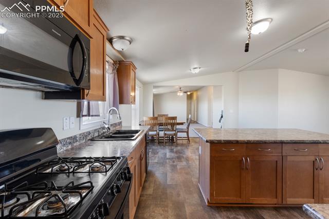 5745 Bar 10 Road Colorado Springs, CO 80928 - Photo 10 of 24 Gallery Image 10