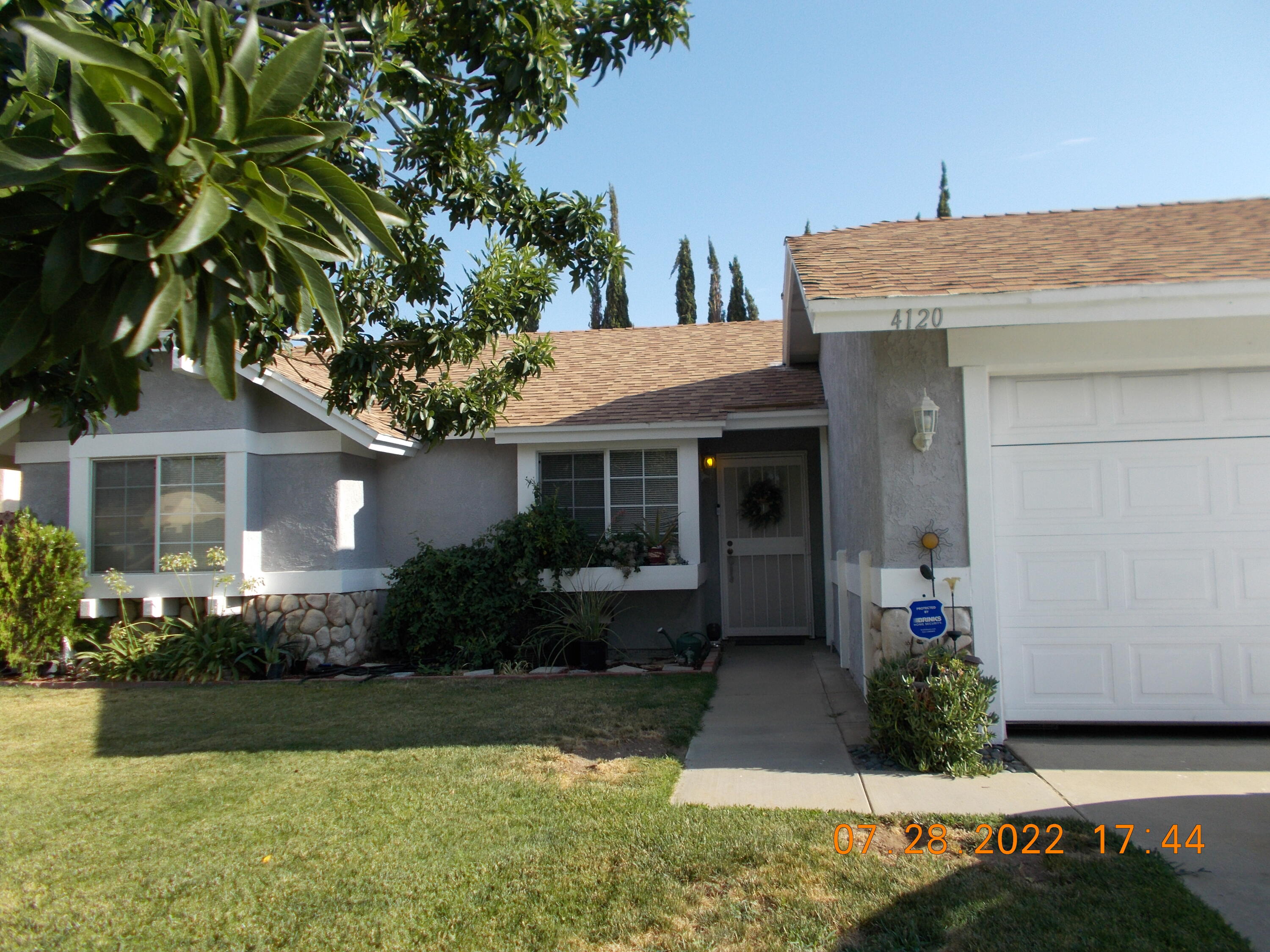 4120 Saddleback Road Palmdale, CA 93552 - Photo 4 of 16 DSCN0041