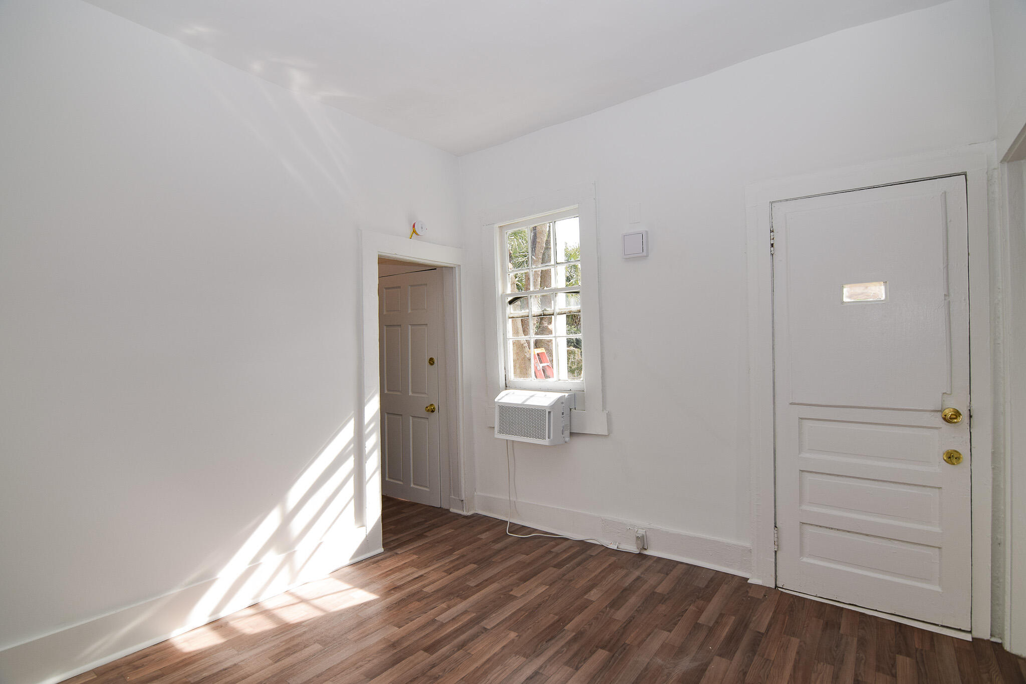 74 Smith Street, Unit B Charleston, SC 29401 - Photo 2 of 7 74 Smith Street B-08