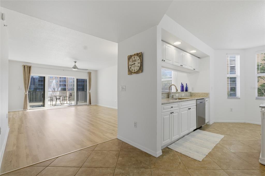 960 Starkey Road, Unit 3106 Largo, FL 33771 - Photo 4 of 39